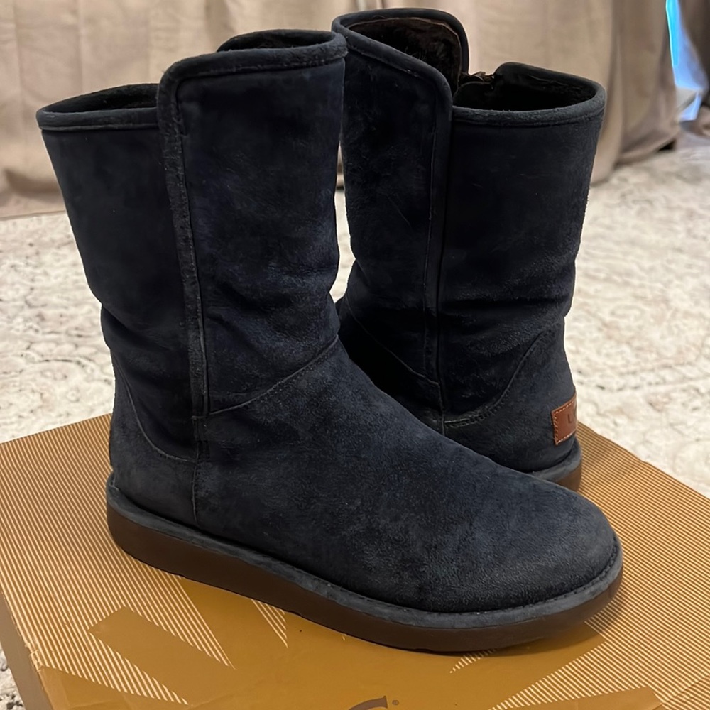 UGG Amie Zip Up Navy Boot